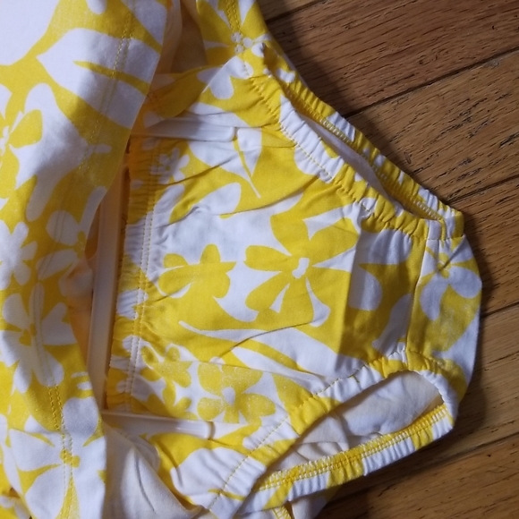 6 m carter  dress and shorts. 6 m Disney lion king onsie ,pants ,hat - Picture 2 of 7